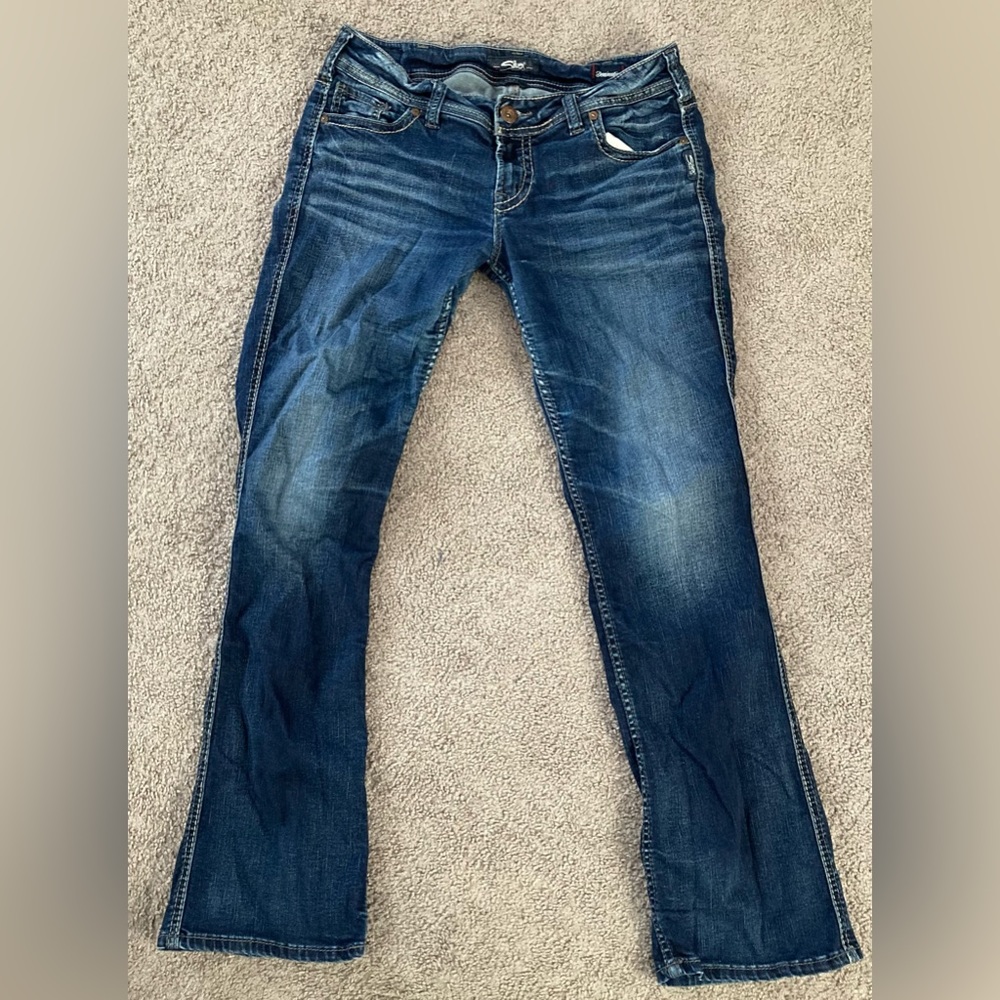 Women’s Silver Jeans size W31/L31. EUC. No rips or tears.